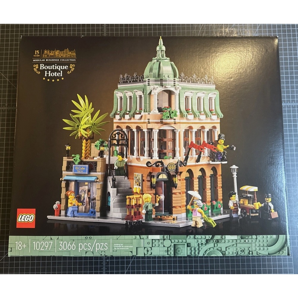 LEGO‎ Icons: Boutique Hotel (10297) Retired